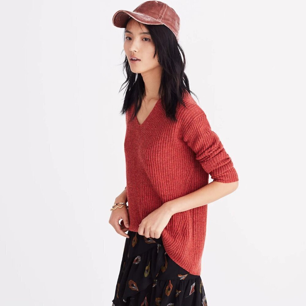 Cozy V-Neck Ribbed Sweater - Rust - Picture 3 of 8